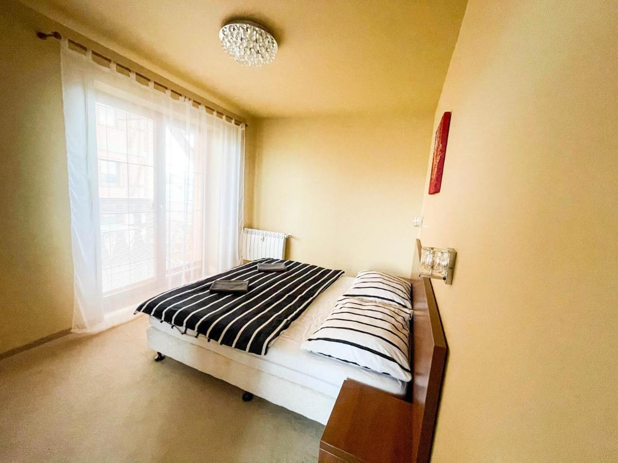 Apartment With Terrace & Amazing View Велька-Ломница Экстерьер фото